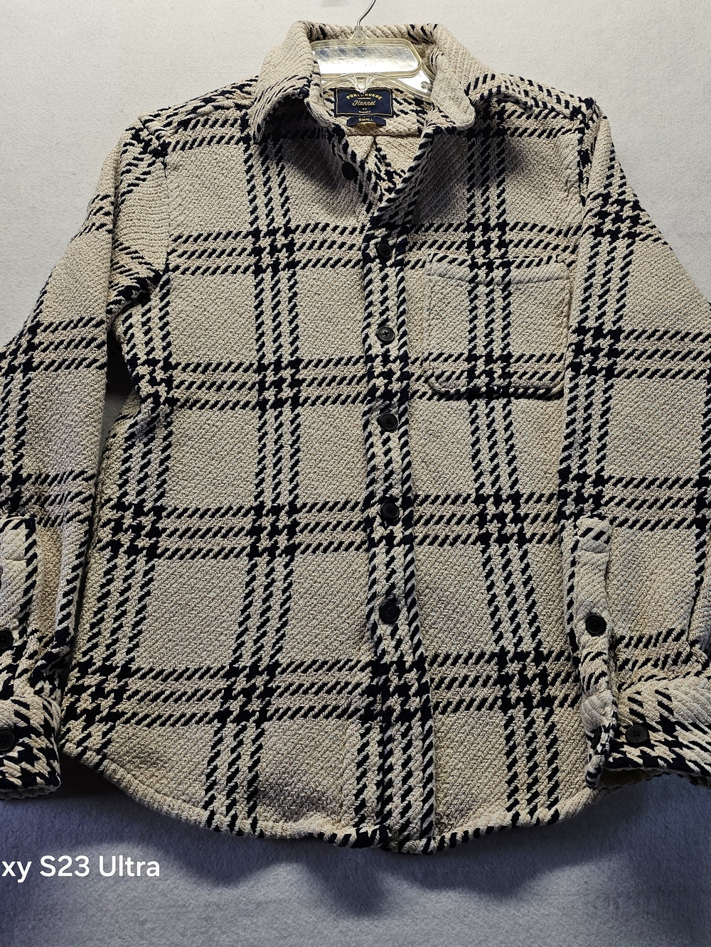 Classic Plaid Button-Up Jacket - Cream & Black